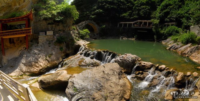 成县西峡风光