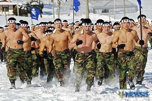资料图：训练中的韩国军队