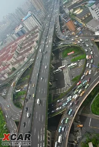 新中国建国60年：交通工具变迁 私家车进百姓家