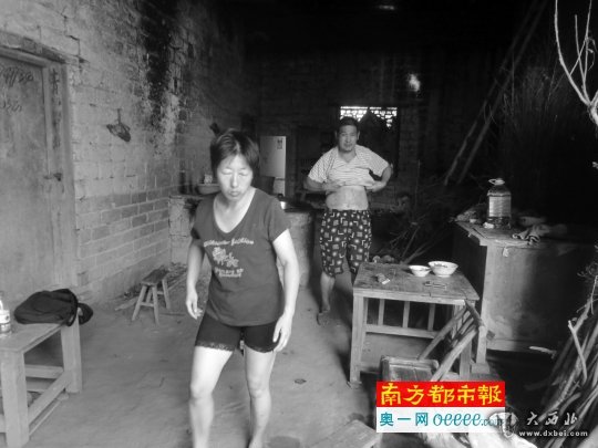 怀孕的思思再次回到北京后，李春生夫妇带着小翠儿一起回到位于大山深处的老家。
