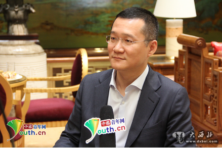 谈剑峰接受中国青年网记者采访