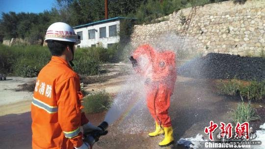 河北围场成功处置一起液氨漏气事件无人员伤亡