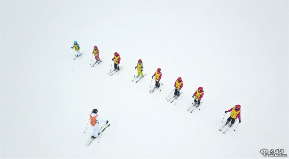 全国青少年体育冬令营·甘肃站——“雪趣”启新年